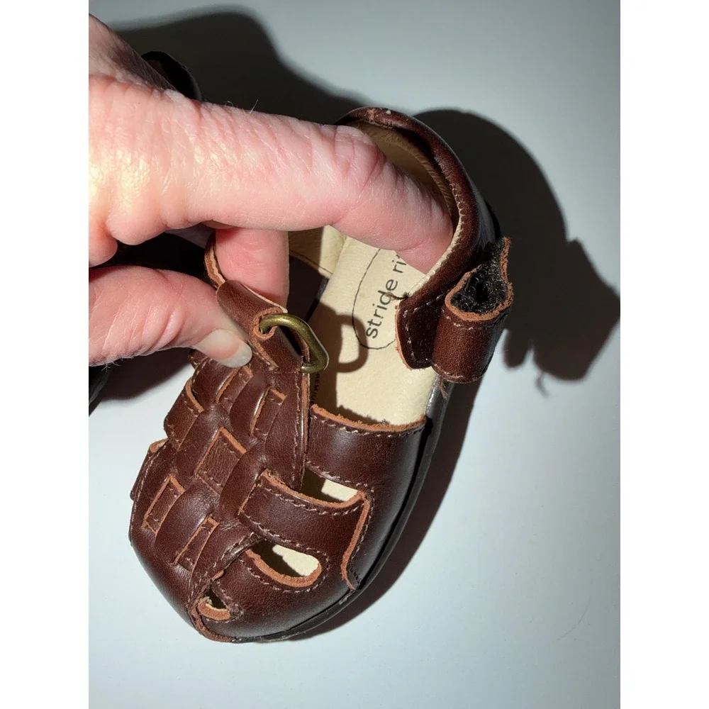 Stride Rite SRT Harper Boys Brown Leather Fisherman Sandals Size 5M BB40621